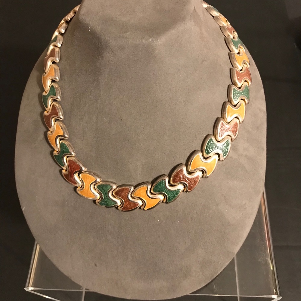 Women’s Vintage Silver Tone Chunky Necklace